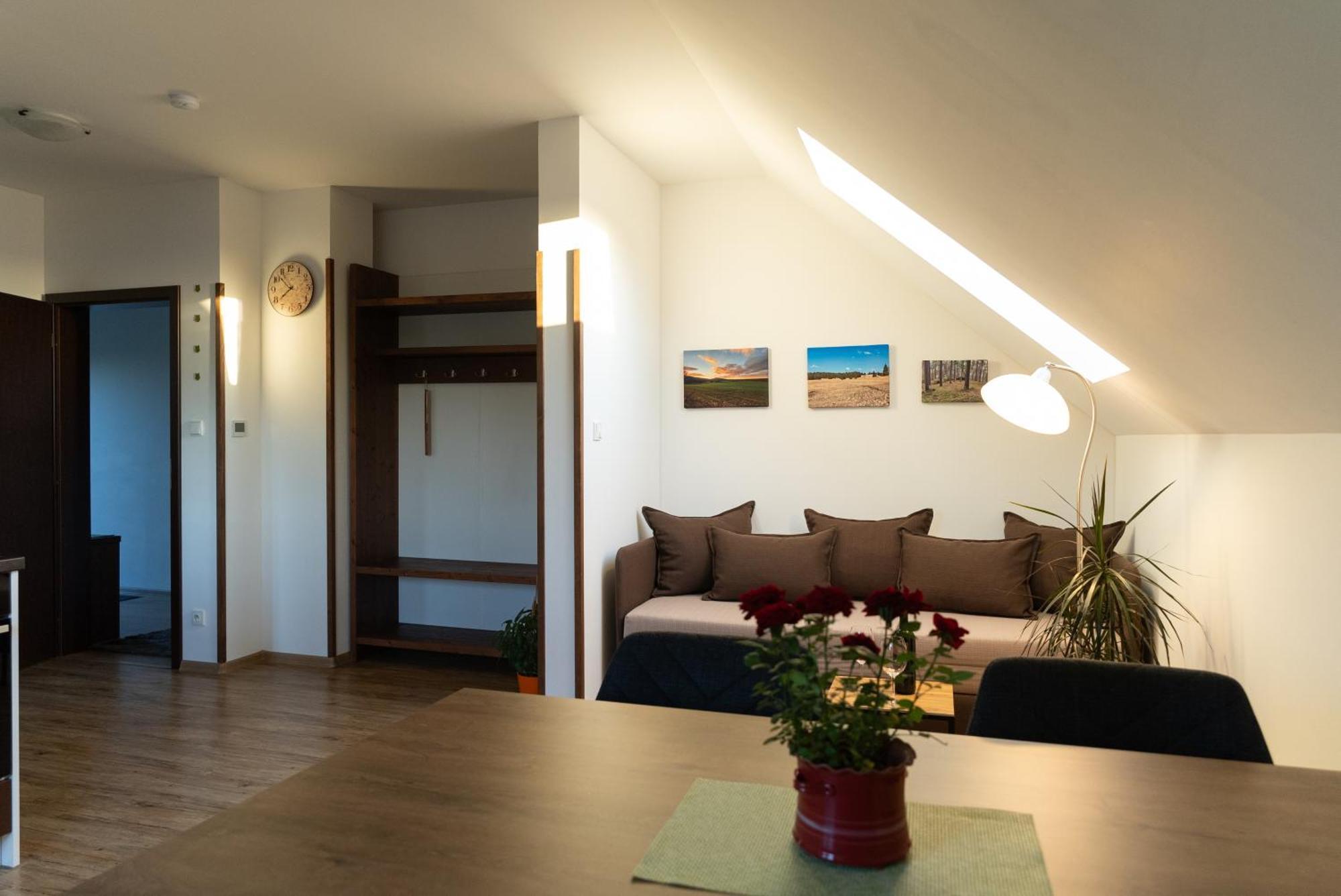 Apartmany Kohoutek A Slepicka V Novohradskych Horach Nove Hrady  Exterior photo